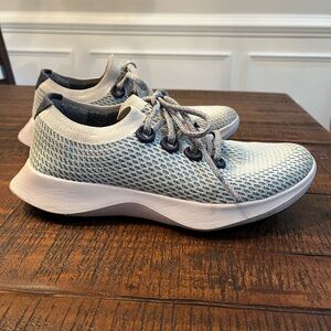Allbirds Tree Dasher TD Women’s Size 9 Light Blue Knit Sneakers- EUC